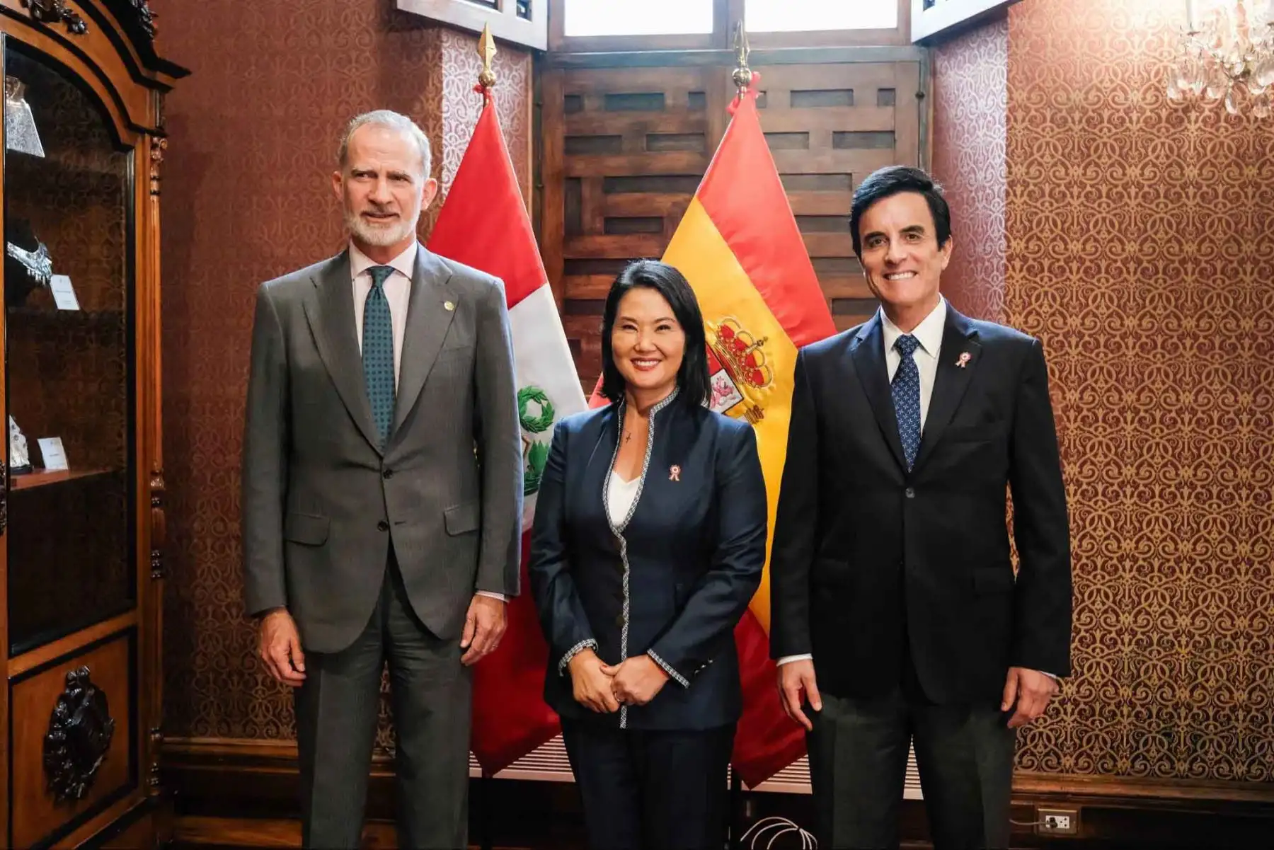 La presidenta electa, Keiko Fujimori, sostuvo una reunión con Su Majestad el rey de España, Felipe VI, en la que reafirmaron los lazos de amistad entre ambos países, así como su compromiso de fortalecer la cooperación bilateral en beneficio entre Perú y España. Foto: ANDINA/Difusión