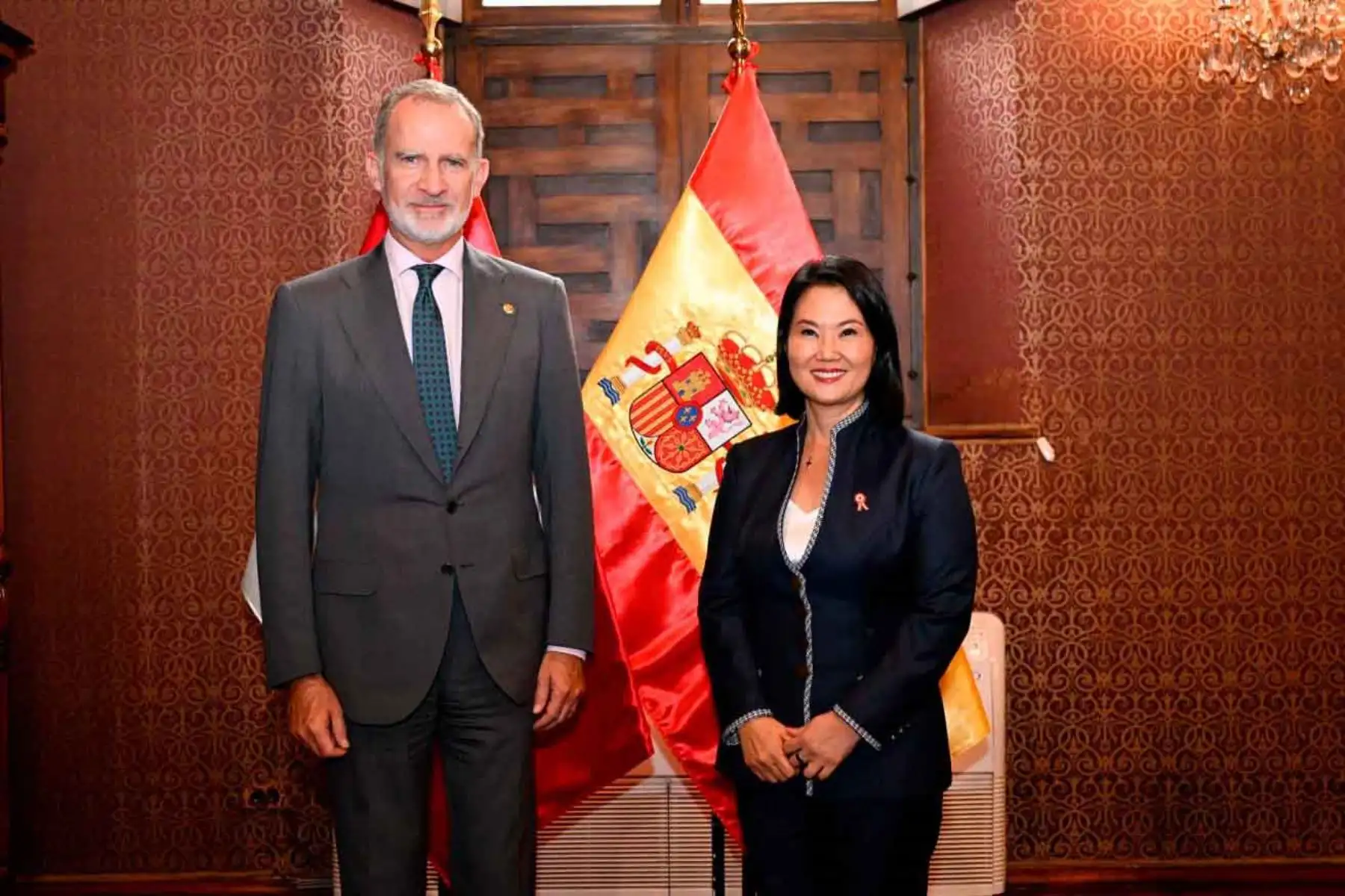 La presidenta electa, Keiko Fujimori, sostuvo una reunión con Su Majestad el rey de España, Felipe VI, en la que reafirmaron los lazos de amistad entre ambos países, así como su compromiso de fortalecer la cooperación bilateral en beneficio entre Perú y España. Foto: ANDINA/Difusión