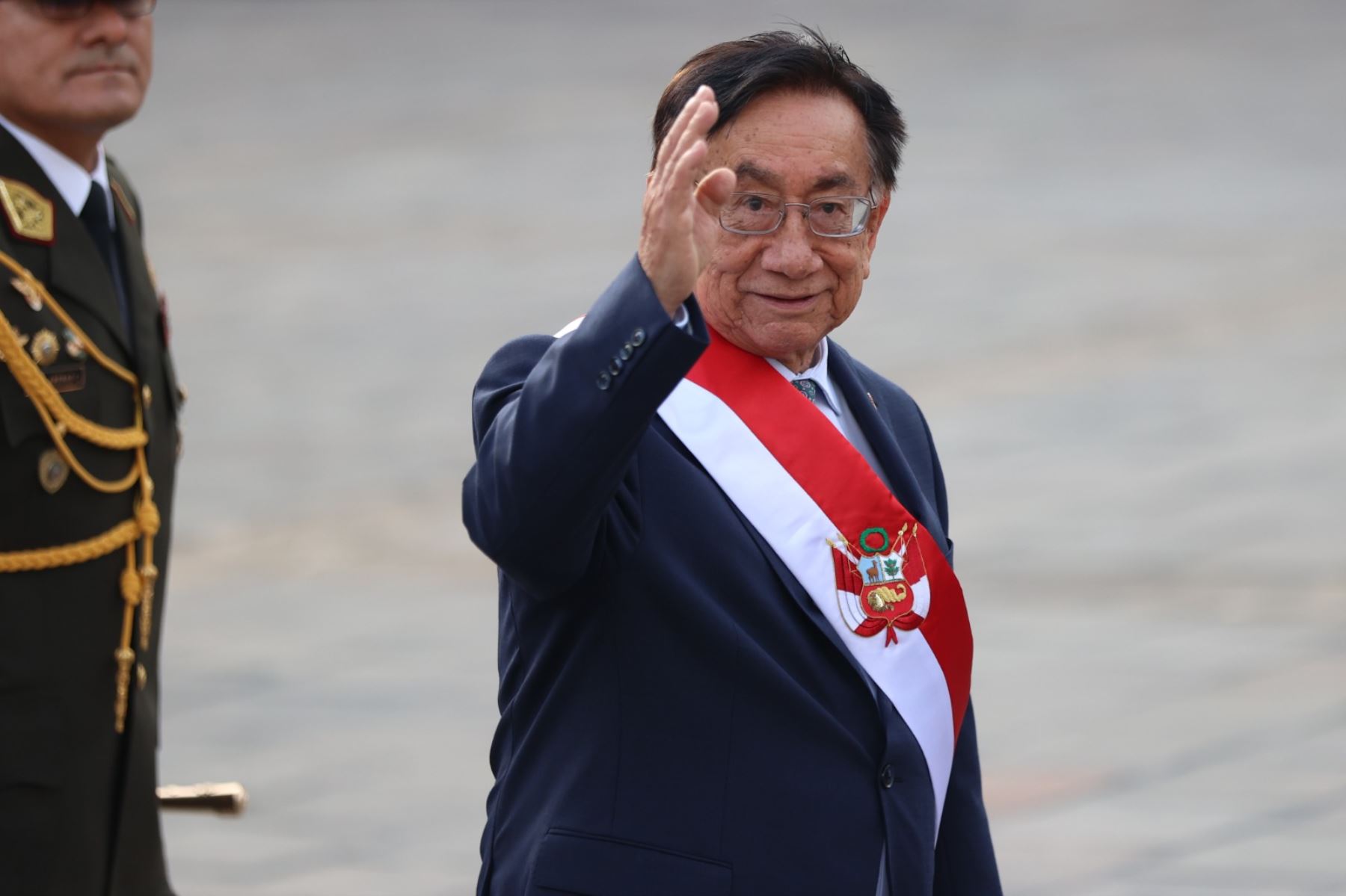 Presidente Balcázar sale de Palacio de Gobierno rumbo a la Catedral de Lima para participar en la tradicional Misa y Te Deum, ceremonia litúrgica que forma parte de las actividades oficiales por el 205.° aniversario de la Independencia del Perú. Foto: ANDINA/ Jhonel Rodríguez