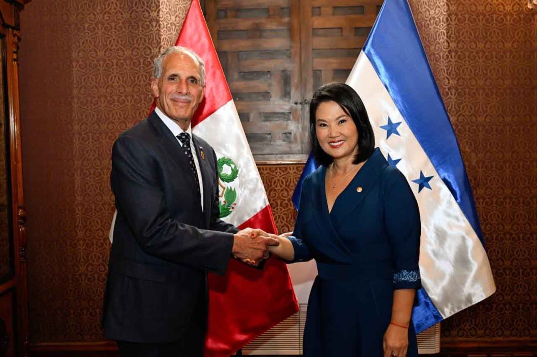 Keiko Fujimori y presidente de Honduras impulsan diálogo bilateral y cooperación portuaria