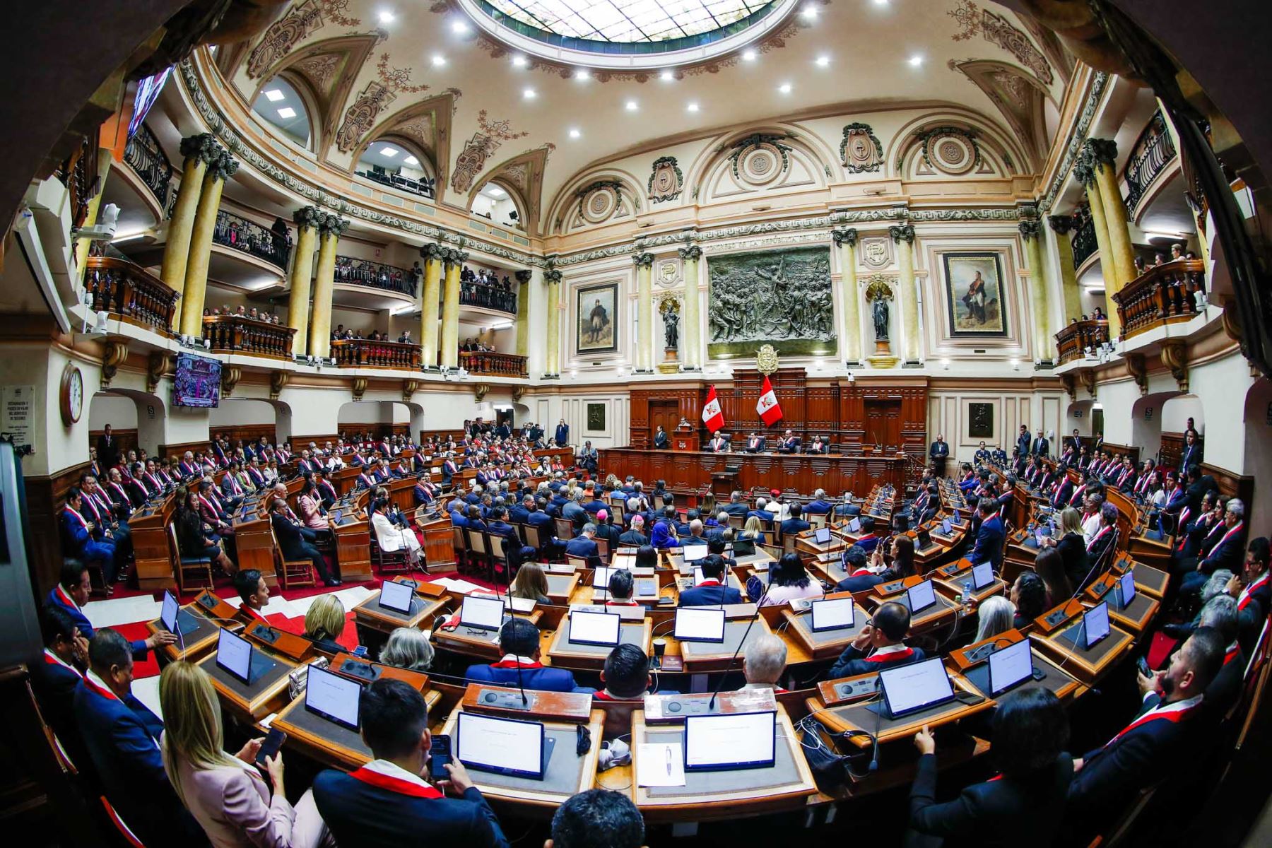 Congreso: se inicia sesión solemne de toma de mando de presidenta electa Keiko Fujimori