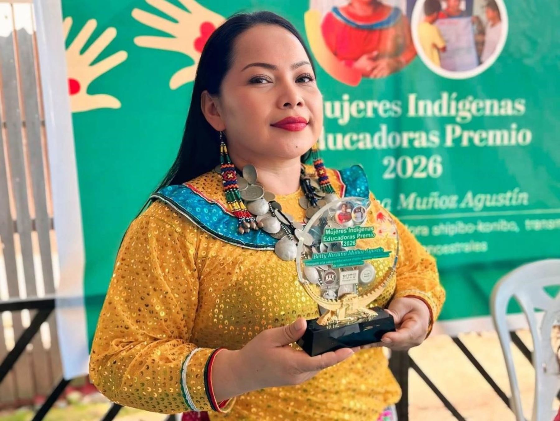 Mujeres Indígenas Educadoras 2026: otorgan premio a Betty Muñoz, educadora shipibo-konibo