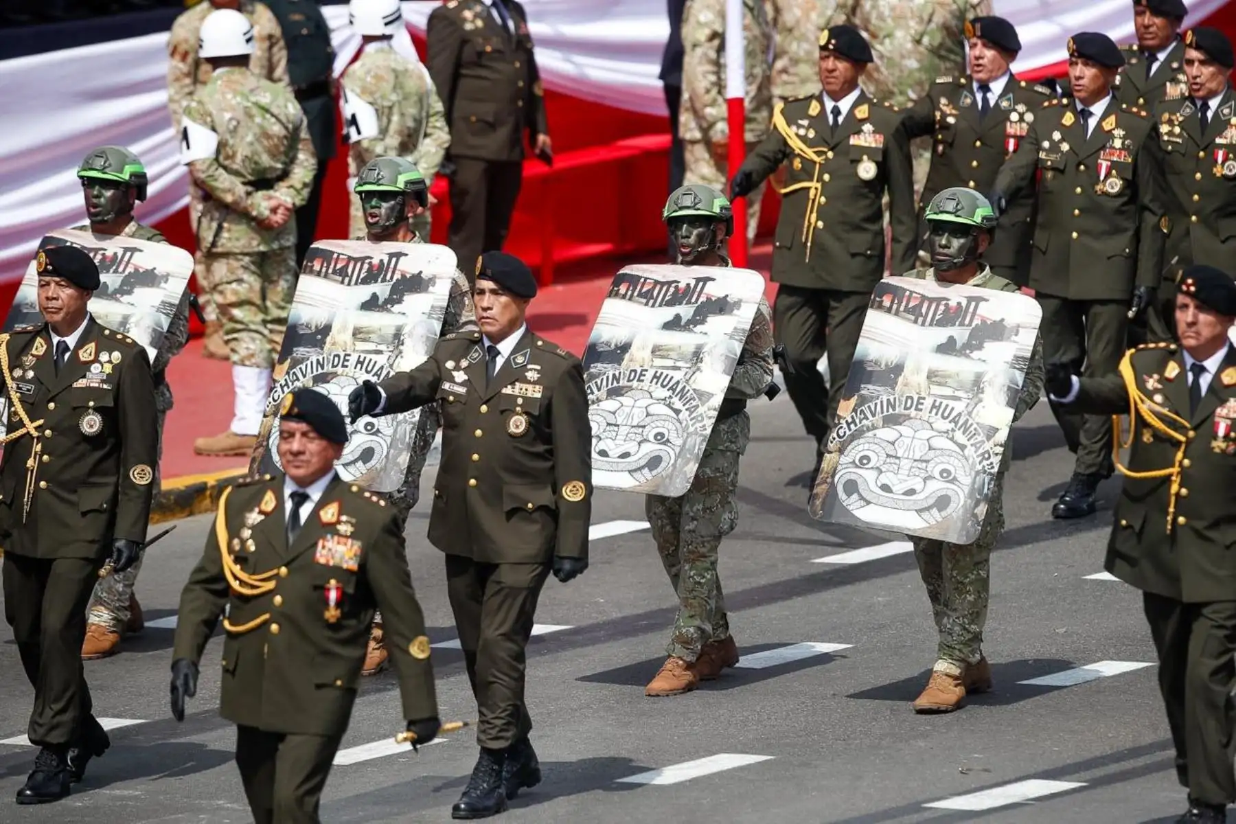 La compañía Chavín de Huántar participa en el segundo agrupamiento de veteranos de guerra y de la pacificación nacional durante la Gran Parada Militar. Foto: ANDINA/Ricardo Cuba.