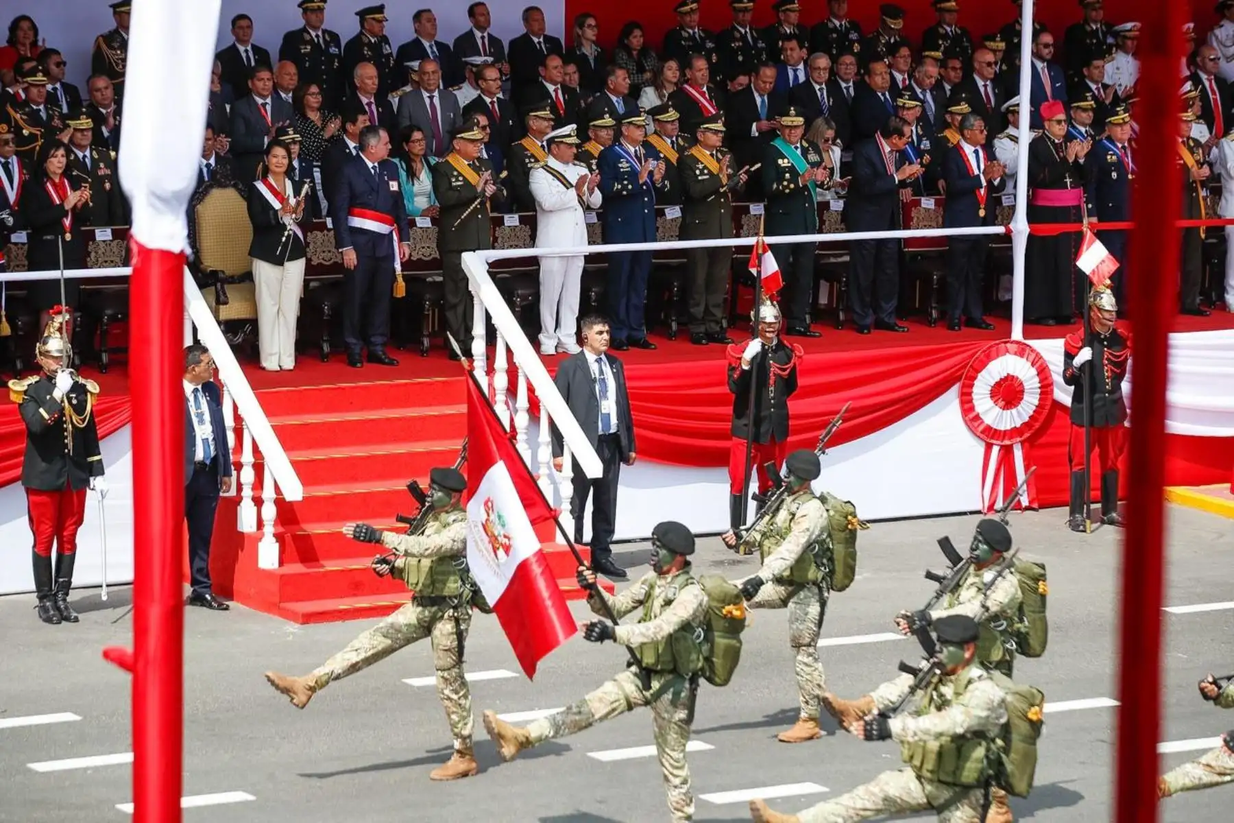 La 1.ª Brigada de Fuerzas Especiales desfila como parte del quinto agrupamiento del Ejército del Perú. Foto: ANDINA/Ricardo Cuba