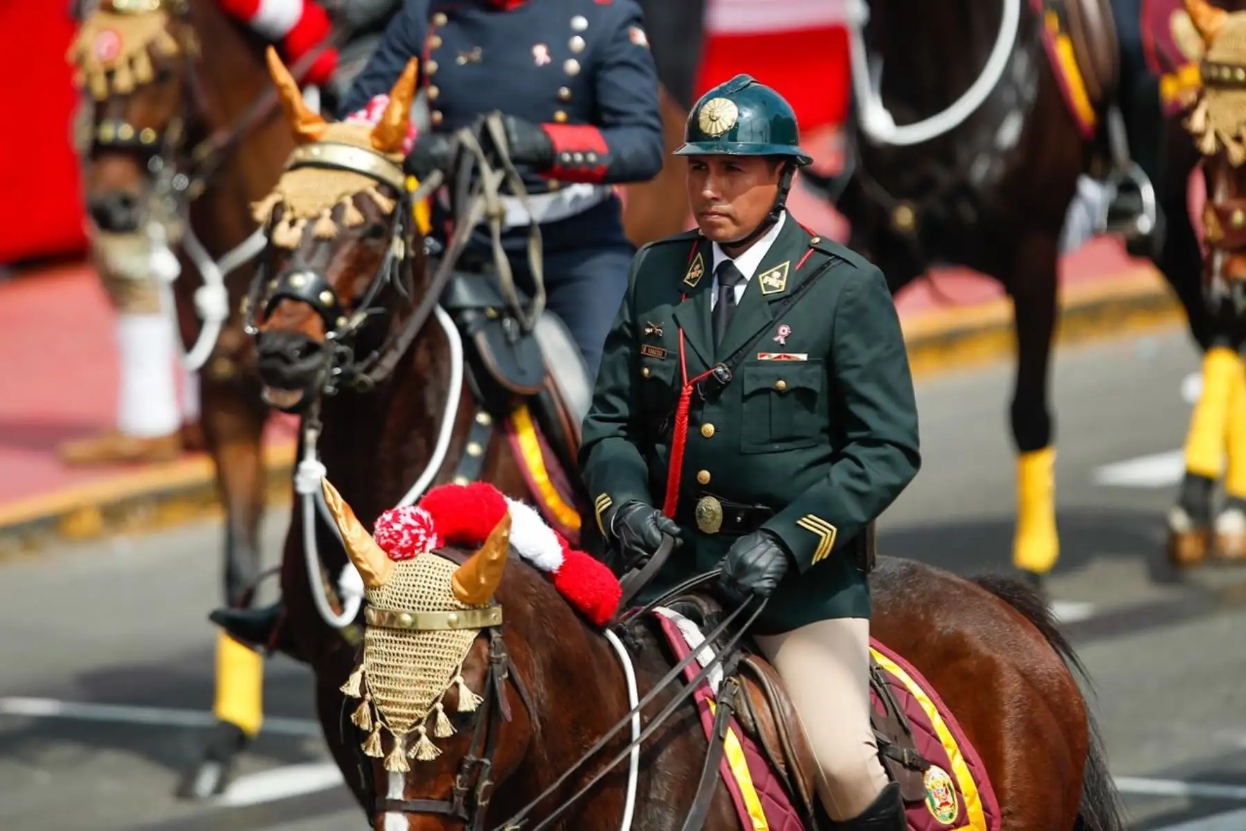 La Unidad Histórica de Policía Montada “El Potao”, perteneciente a la Policía Nacional del Perú, participa en la Gran Parada Militar durante su paso por la avenida Brasil. Foto: ANDINA/Ricardo Cuba