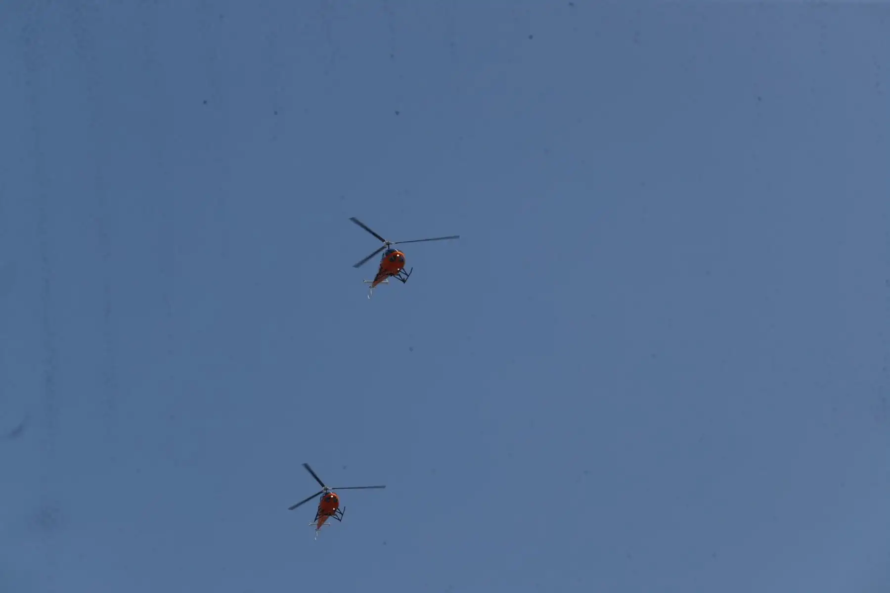Las unidades aéreas de las Fuerzas Armadas participan en el undécimo agrupamiento de la Gran Parada Militar, como parte del despliegue aéreo previsto durante la ceremonia por el aniversario de la Independencia Nacional. Foto: ANDINA/ Daniel Bracamonte