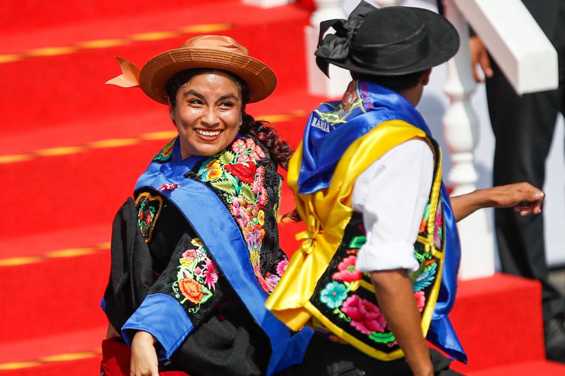 La Universidad Nacional de Folklore José María Arguedas participa en el desfile como parte del décimo agrupamiento de expresiones culturales. Foto: ANDINA/Ricardo Cuba