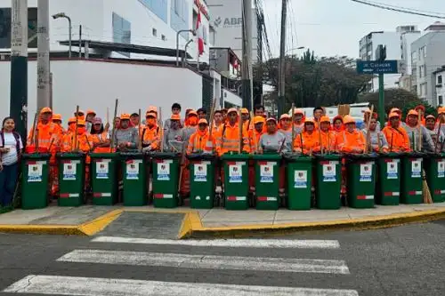 La iniciativa contó con la participación de promotores ambientales de Pueblo Libre, Jesús María, Breña, Magdalena del Mar y la Municipalidad de Lima. Foto: Minam