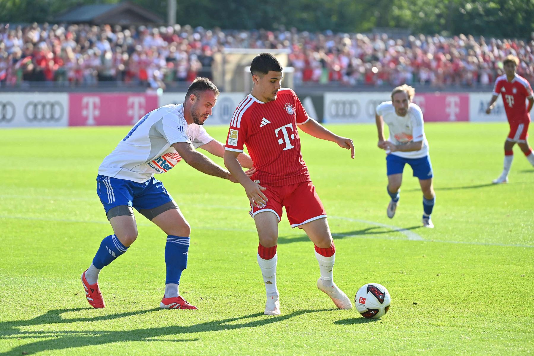 Sello peruano: Felipe Chávez se lució y anotó un doblete en goleada de Bayern Múnich