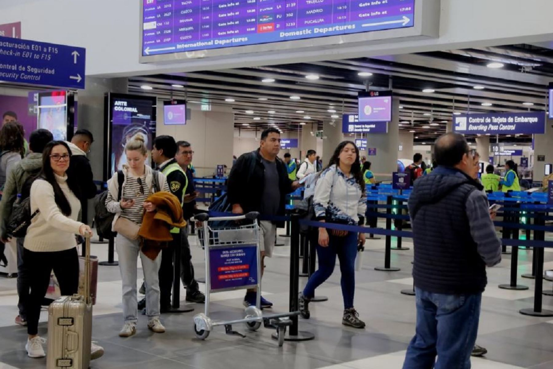LAP propone reducir TUUA para pasajeros en conexión internacional