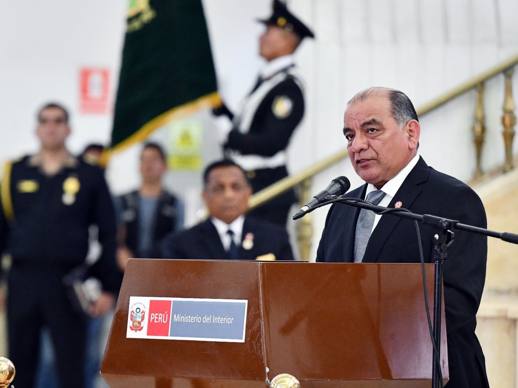 Ministro del Interior: se formarán equipos de trabajo para combatir el crimen