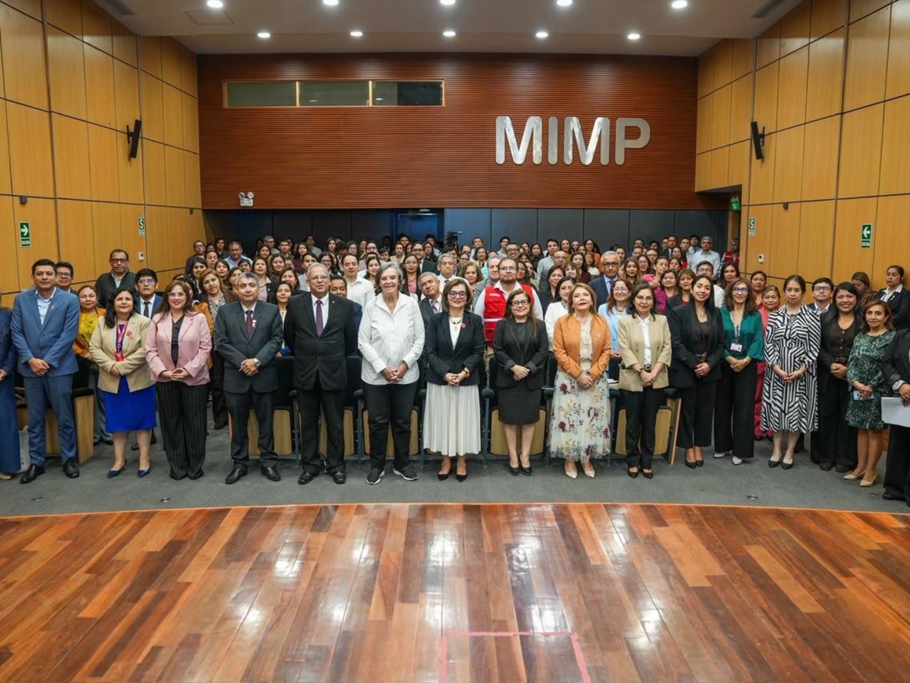 Ministra de la Mujer sostiene que su gestión será técnica y cercana a ciudadanía