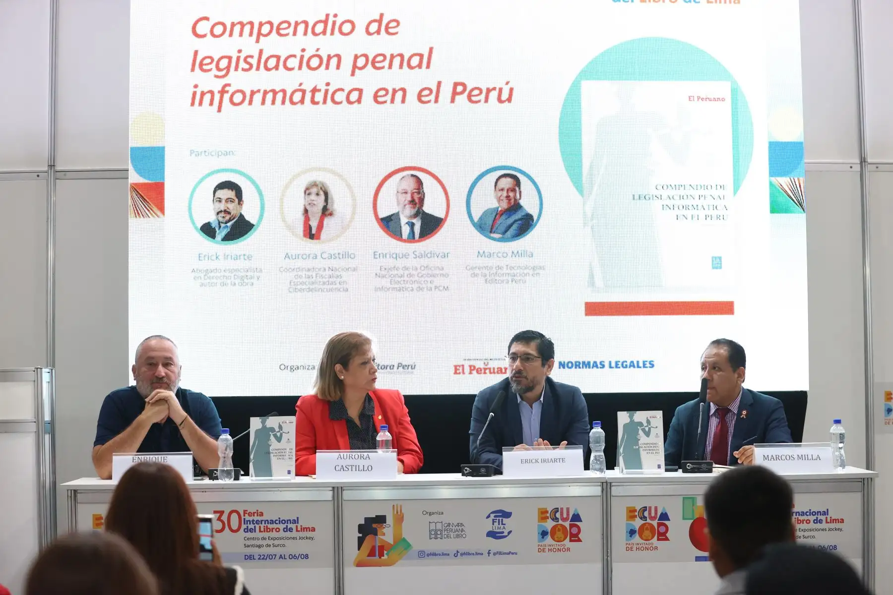 Editora Perú presenta en la FIL Lima 2026  el libro "Compendio de legislación penal informática en el Perú" del abogado especializado Erick Iriarte. Foto: ANDINA/Melina Mejía