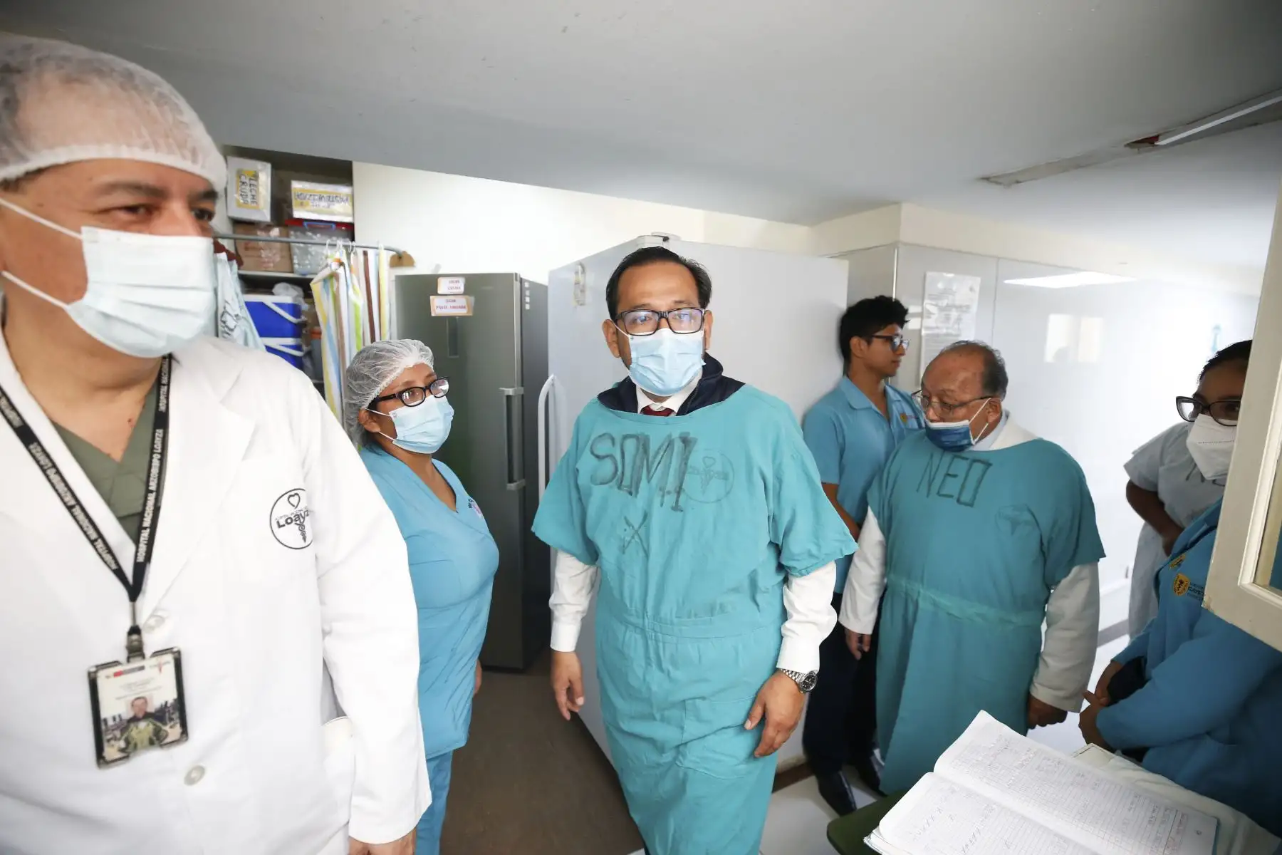 El ministro de Salud, Luis Dyer, inspeccionó las instalaciones del Instituto Nacional de Salud del Niño de Breña para supervisar la infraestructura, el equipamiento y la operatividad de los servicios. Foto: Minsa