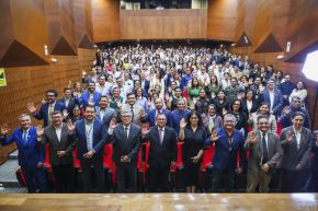 Trabajadores y funcionarios del Midagri participaron en la presentación oficial del titular del sector, Marco Vinelli Ruiz. Foto: Midagri