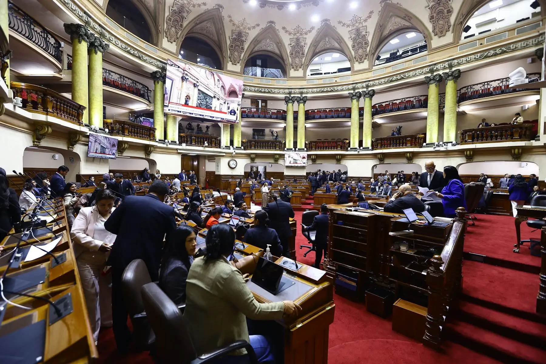 Diputados: proponen penalizar apología al delito durante crisis políticas y conflictos