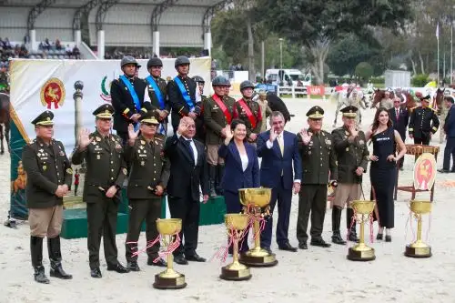 Presidenta Keiko Fujimori asiste al concurso ecuestre “Copa Junín”