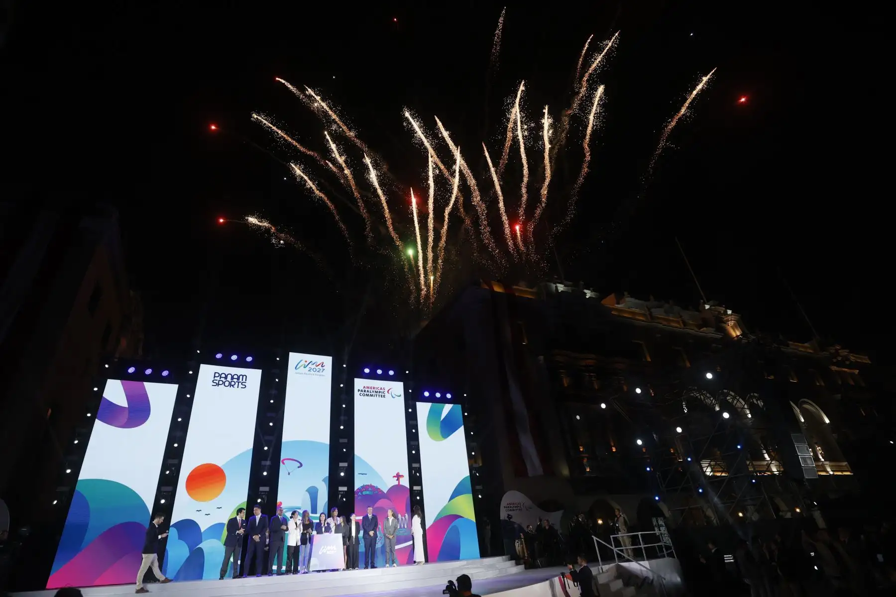 La presidenta de la república, Keiko Fujimori, participa en la ceremonia “One Year To Go de Lima 2027” – XX Juegos Panamericanos y VIII Juegos Parapanamericanos, que marca el inicio de la cuenta regresiva hacia la realización de este gran evento multideportivo.  Foto: ANDINA/Vidal Tarqui
