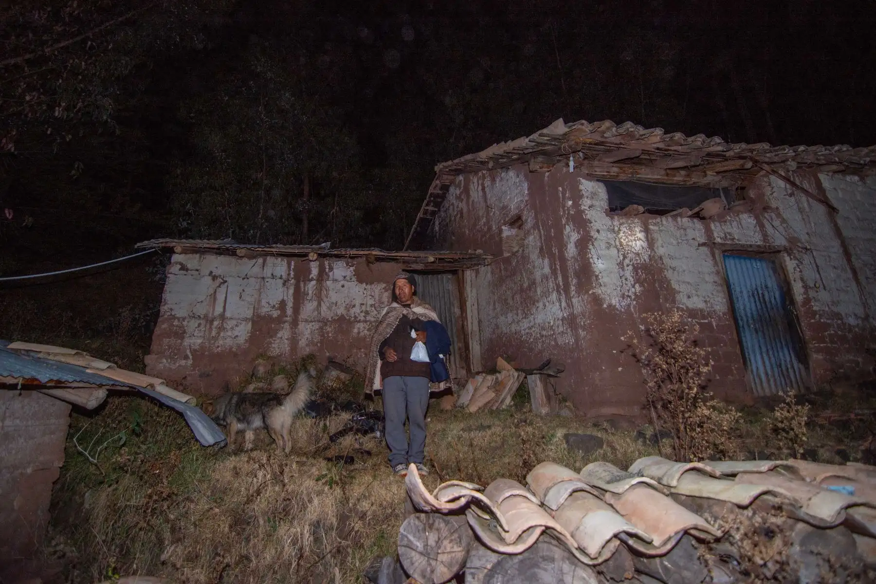 Más de un centenar de viviendas quedaron inhabitables tras el sismo de magnitud 5.0 registrado en la región Junín. Las autoridades regionales continúan con la evaluación de daños y la atención de las familias damnificadas. Foto: ANDINA/Cortesía/Javier Ninanya.