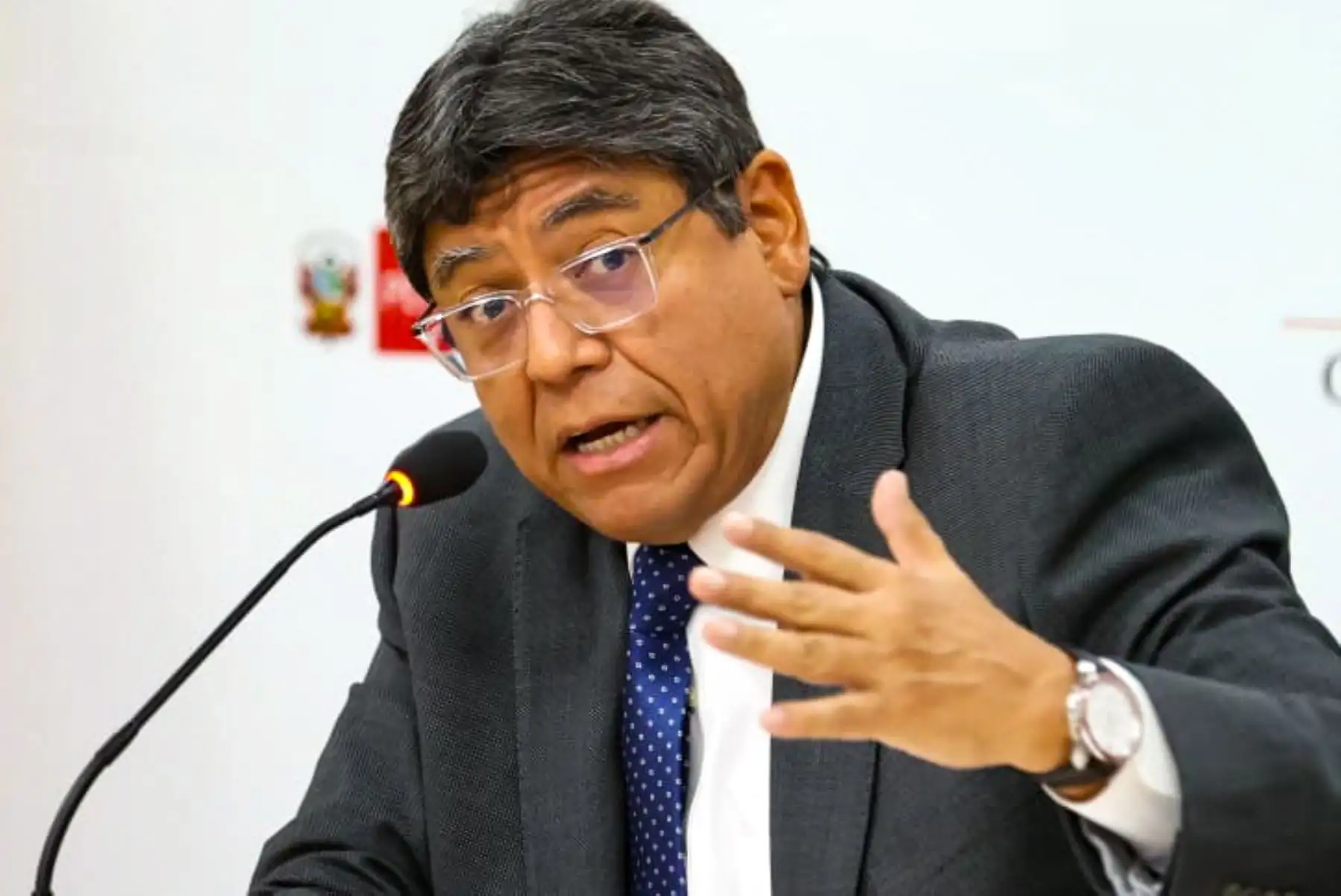 Peru: Minimum wage to increase to US$384 in two stages, with initial US$30 raise