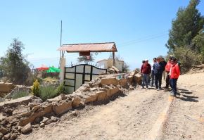 El programa Llamkasun Perú intervendrá en las zonas afectadas por el fuerte sismo que afectó a la provincia de Chupaca, como el anexo de Pumpunya y generará empleo temporal a los pobladores de esta comunidad, anunció el ministro de Trabajo, Juan Sheput. ANDINA/Difusión