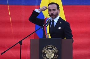  El nuevo presidente de Colombia, Abelardo de la Espriella, pronuncia un discurso en el Batallón Pichincha después de jurar su cargo, en Cali, el 7 de agosto de 2026. Foto: AFP