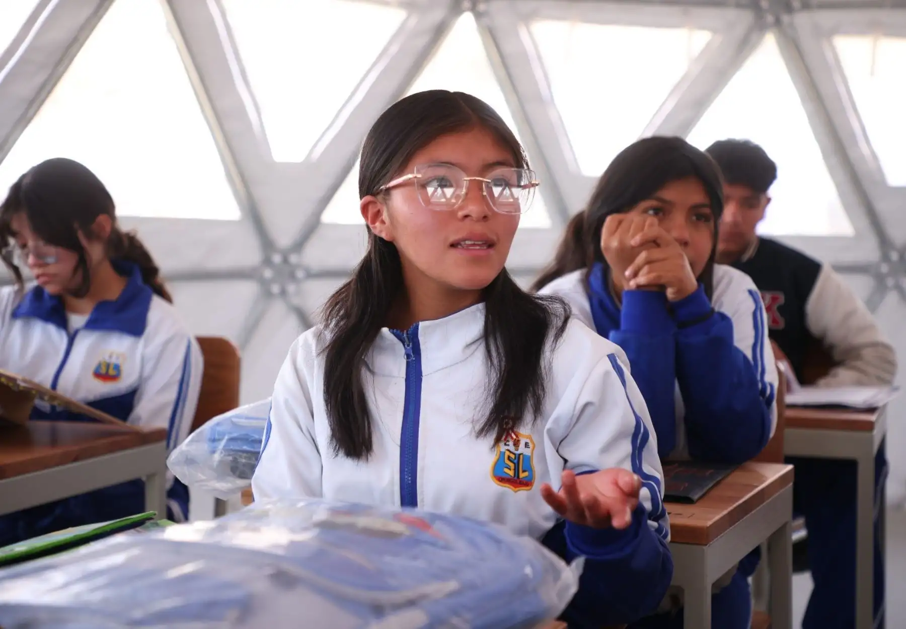 Día de la Niña: cinco consejos para orientar a las adolescentes en su futuro profesional