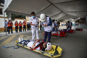 El Hospital Nacional Arzobispo Loayza participó en el II Simulacro Nacional Multipeligro 2026, con el objetivo de fortalecer la preparación y capacidad de respuesta de su personal ante un eventual sismo de gran magnitud. Foto: ANDINA/Ricardo Cuba