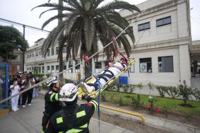 Simulacro en Perú se desarrolla cuatro días después del sismo de magnitud 7.4 registrado en Colombia y 51 días después del doble sismo ocurrido en Venezuela. Foto:ANDINA/Ricardo Cuba
