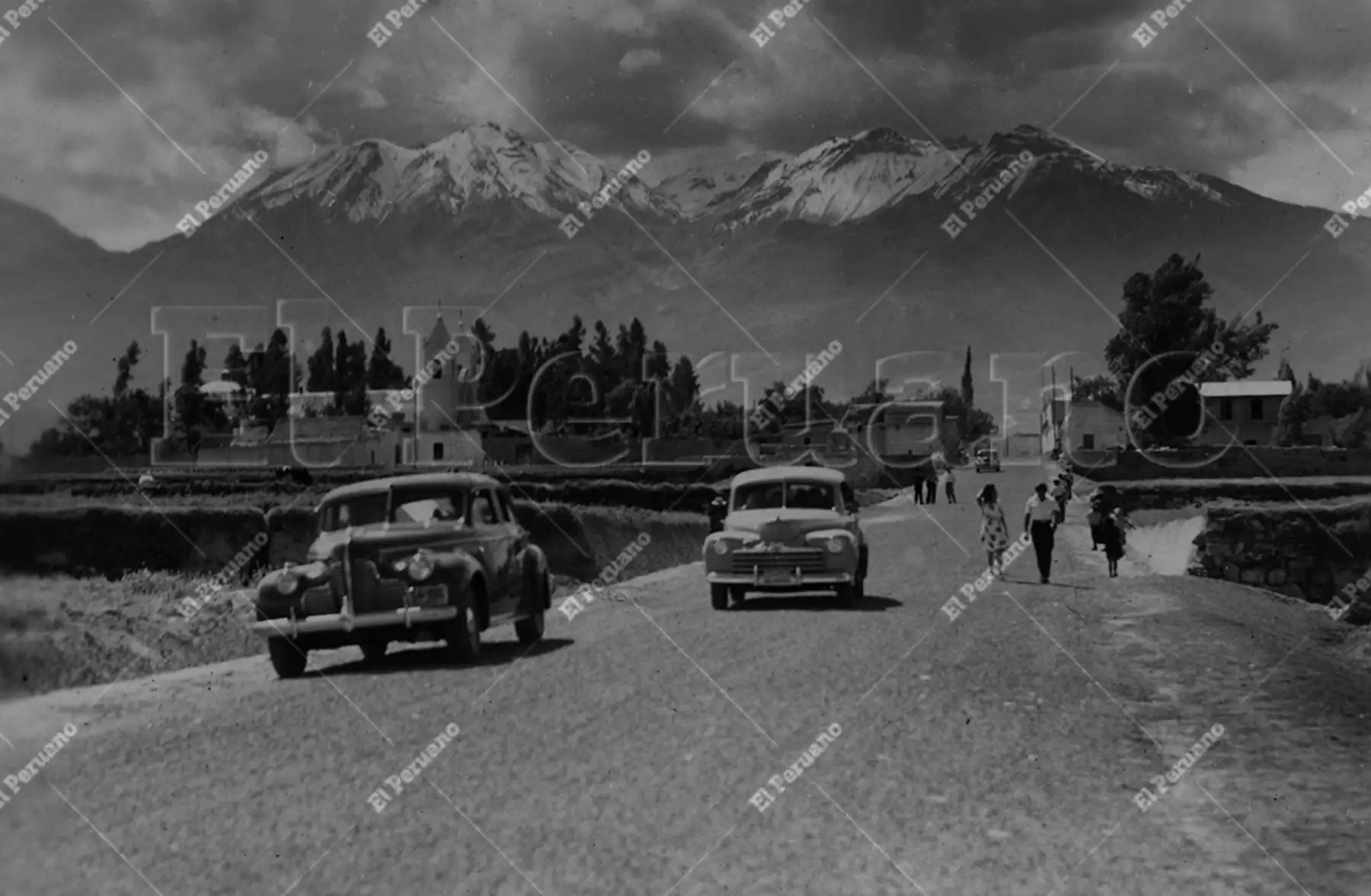 Arequipa - 1947 / Camino de Cayma. Foto: Archivo Histórico de El Peruano