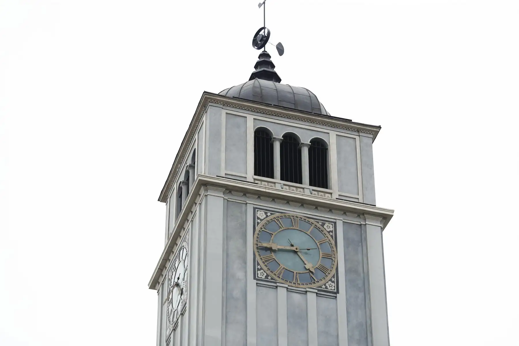 La restauración integral de la Torre Reloj se inició en diciembre de 2024 y culminó en agosto de 2025, con una inversión aproximada de S/800 000 y la participación de más de 30 especialistas. Foto: ANDINA/Daniel Bracamonte