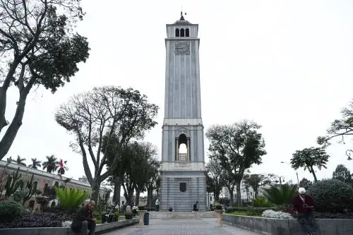 ¡Más de un siglo en funcionamiento! Torre Reloj del Parque Universitario conserva intacto su mecanismo original