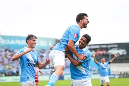 Sporting Cristal goleó 4-1 a Sport Huancayo y le pisa los talones al líder del Clausura