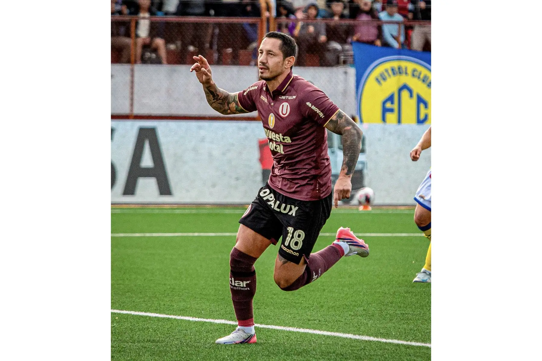 Universitario de Deportes venció de visita 3-2 a Cajamarca FC en el estadio Héroes de San Ramón. Los goles del equipo crema fueron anotados por César Inga, Alex Valera y Gianluca Lapadula. El partido corresponde a la quinta fecha del Torneo Clausura. Foto: Liga 1