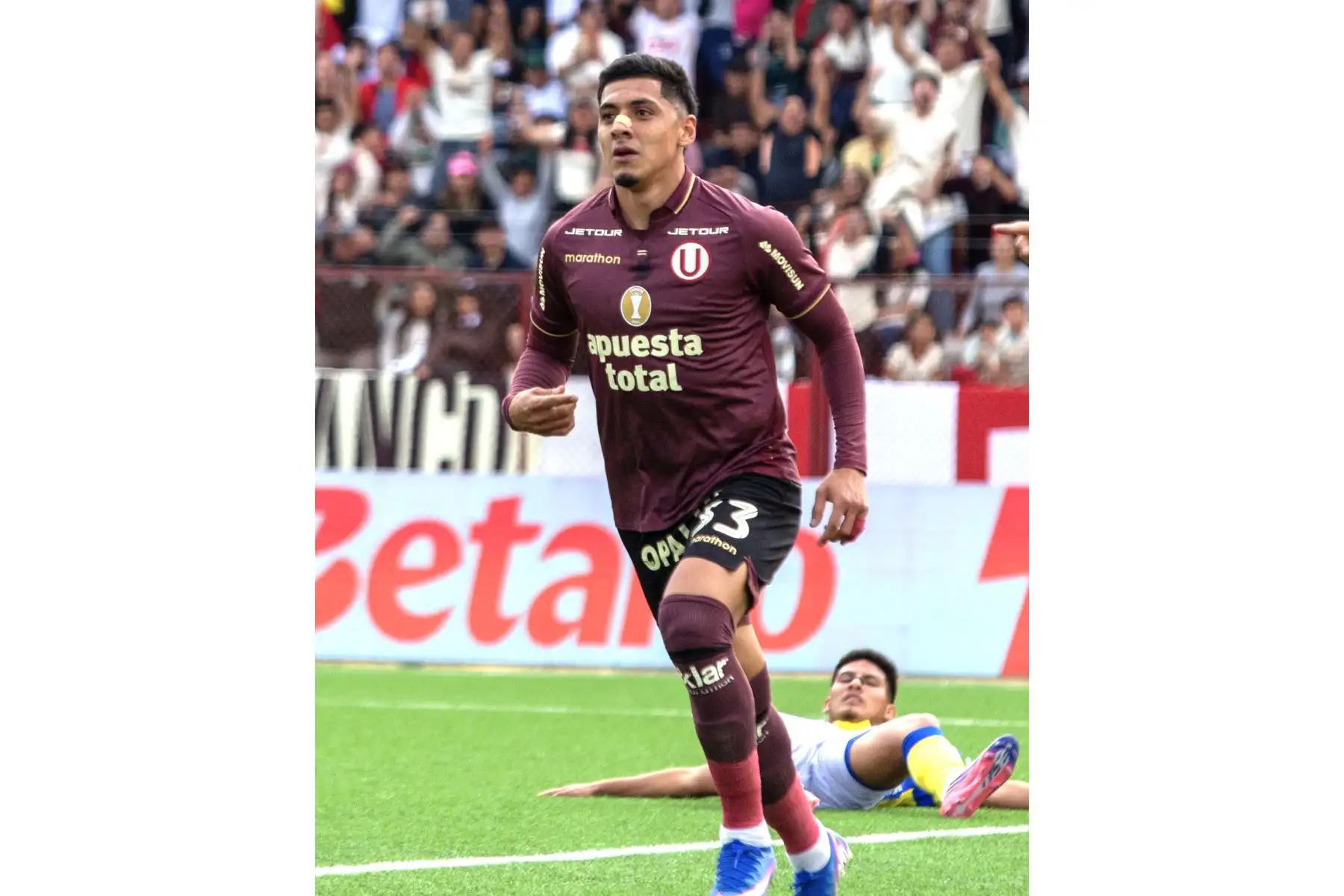 Universitario de Deportes venció de visita 3-2 a Cajamarca FC en el estadio Héroes de San Ramón. Los goles del equipo crema fueron anotados por César Inga, Alex Valera y Gianluca Lapadula. El partido corresponde a la quinta fecha del Torneo Clausura. Foto: Liga 1