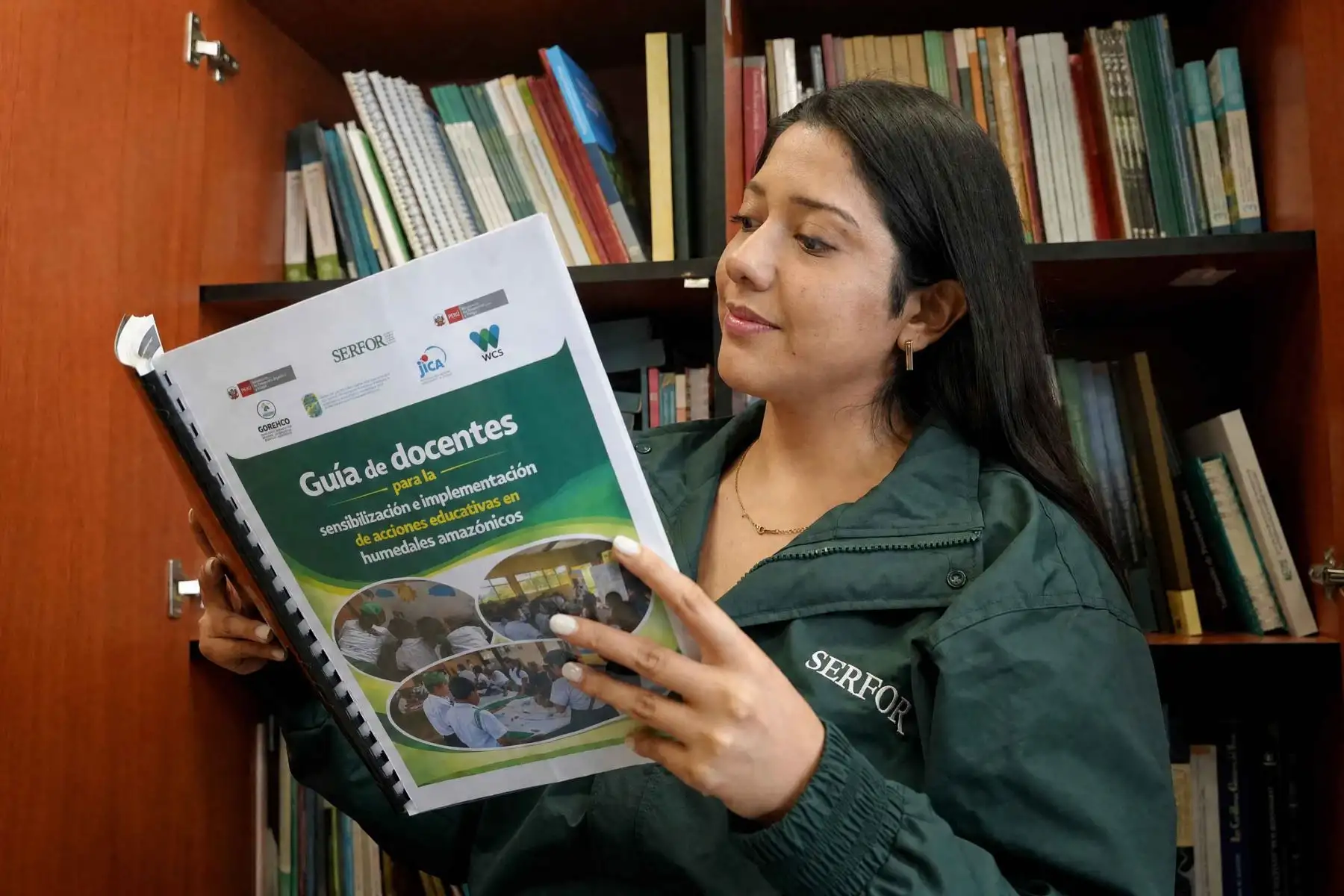 Sensibilizarán a escolares en conservación de humedales con guía de Serfor para docentes