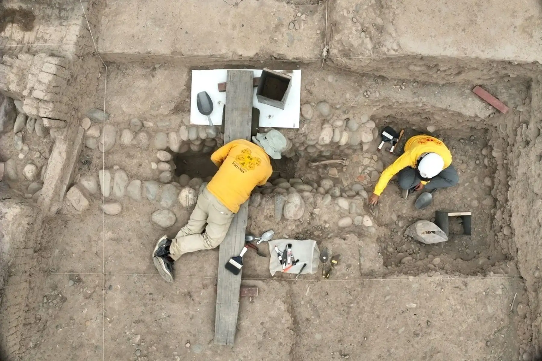 Hallan restos humanos de 1400 años de antigüedad en la Huaca Pucllana