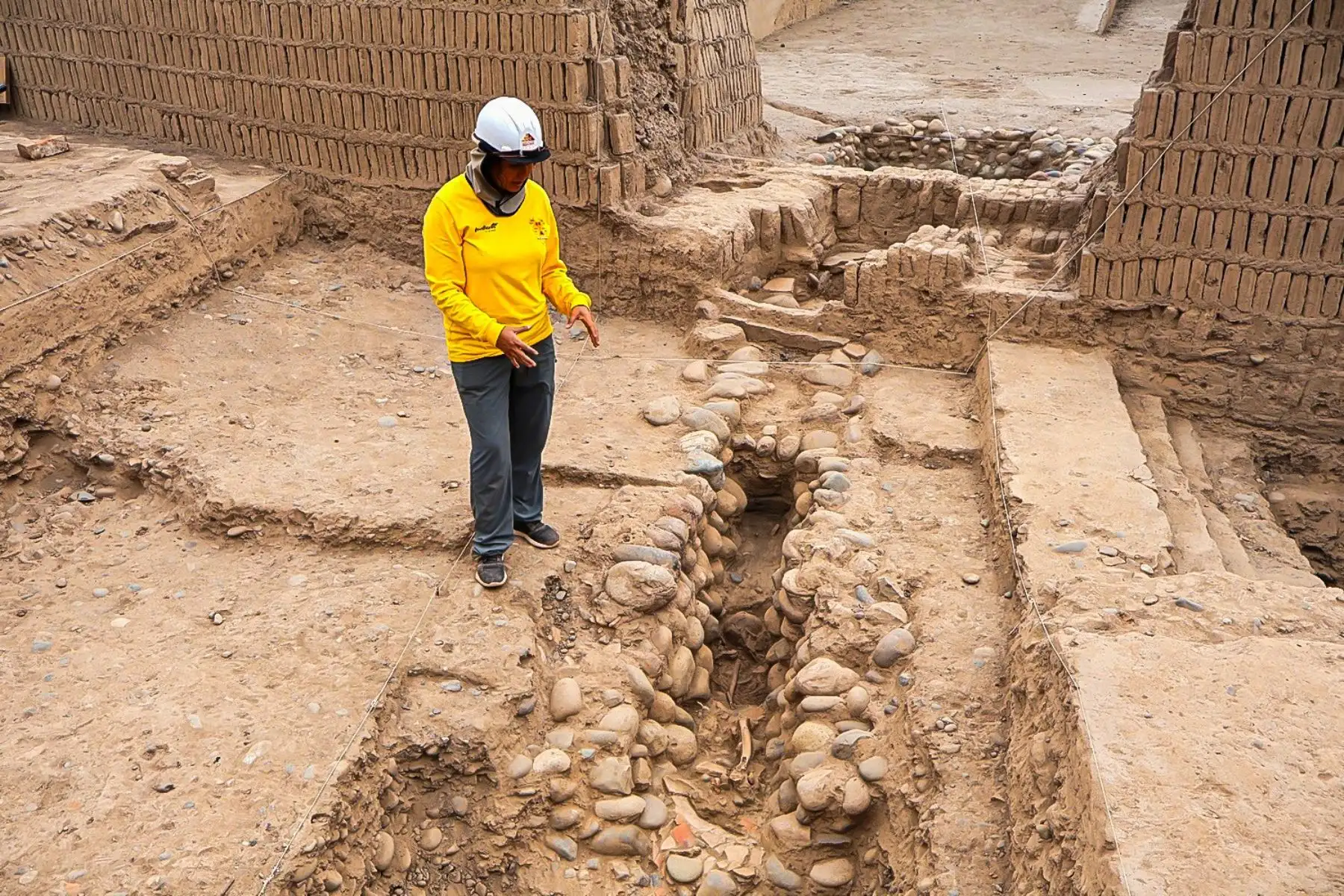 El hallazgo arqueológico en la Huaca Pucllana aporta nueva información sobre las prácticas rituales de la cultura Lima. Foto: ANDINA/Difusión