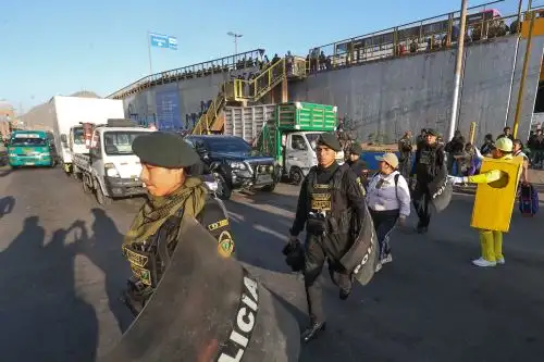 PNP, ATU, Lima Expresa y El Agustino participan en operativo de recuperación de Puente Nuevo