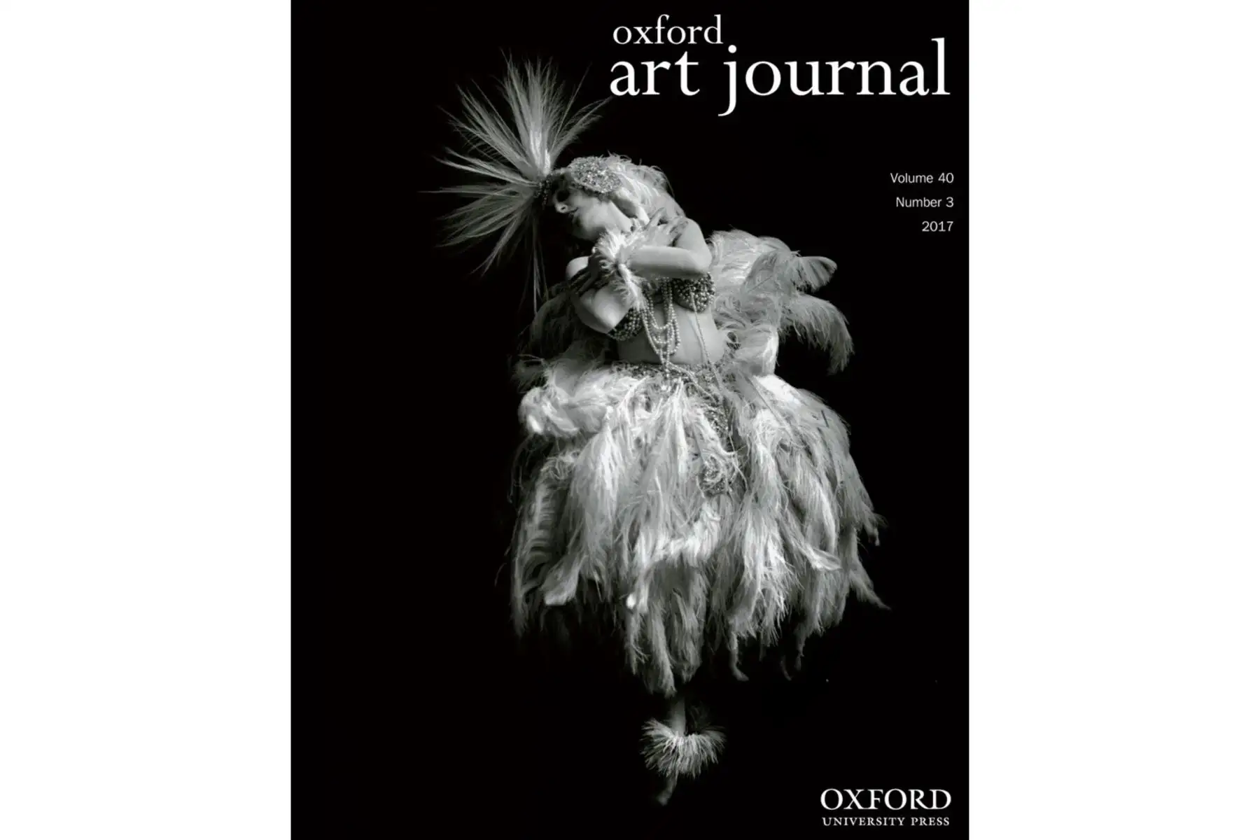 La portada del Oxford Art Journal remite al estudio de Megan A. Sullivan, académica de la Universidad de Chicago, sobre los hermanos Vargas y la modernidad arequipeña. Publicada por Oxford University Press, departamento de la Universidad de Oxford, esta investigación confirma el interés de una institución británica de alto prestigio por la fotografía peruana de inicios del siglo XX. Foto: ANDINA/Captura de pantalla