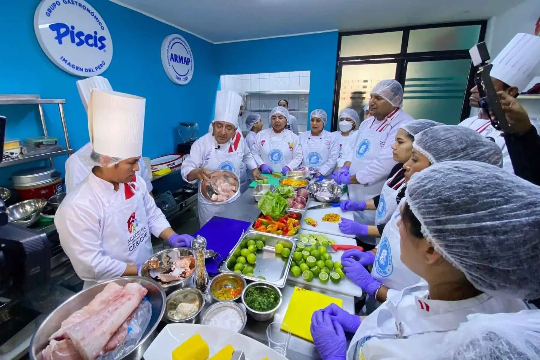 Chefs de Ecuador, Colombia y Estados Unidos se sumarán a la actividad, que busca fortalecer la proyección internacional del cebiche como plato representativo del Perú. Foto: ANDINA/Difusión.