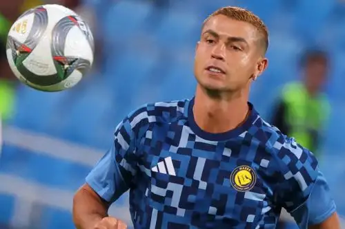 Cristiano Ronaldo va por los 1,000 goles y estrena nuevo look en Arabia Saudita