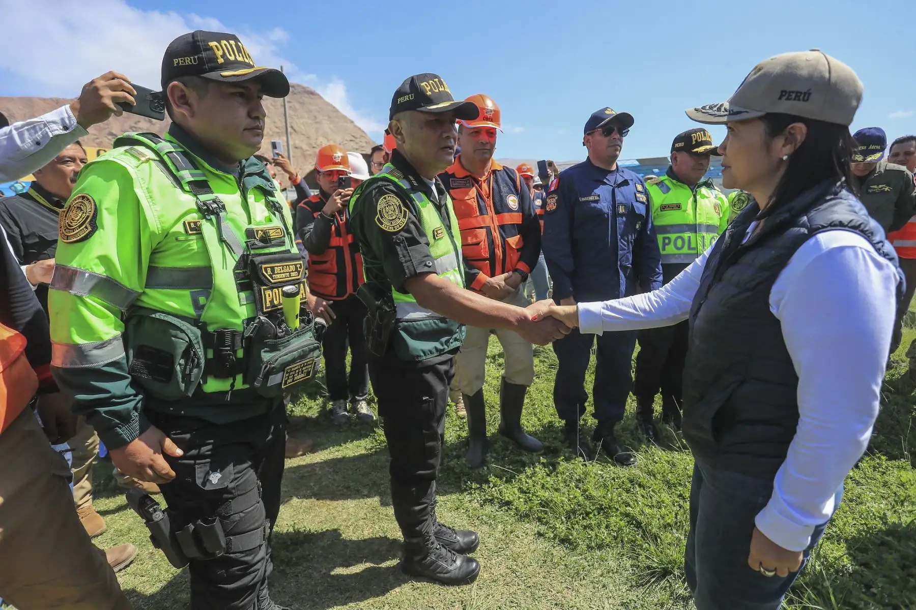 Presidenta Keiko Fujimori supervisó traslado aéreo de más de 160 personas varadas en Arequipa. Foto: ANDINA/Prensa Presidencia