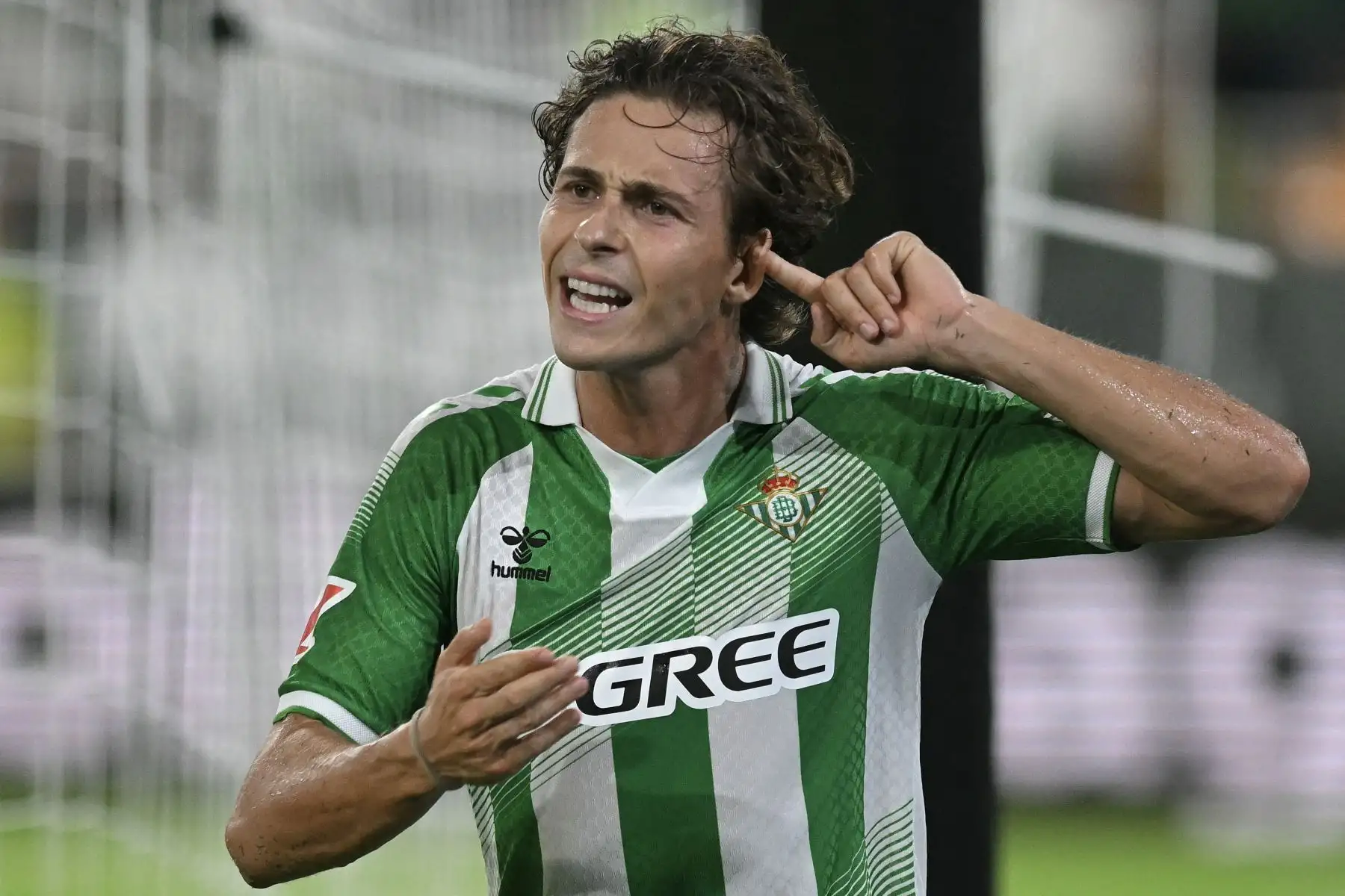 Real Betis derrota 1-0 a la Real Sociedad y tiene un buen inicio en la liga española