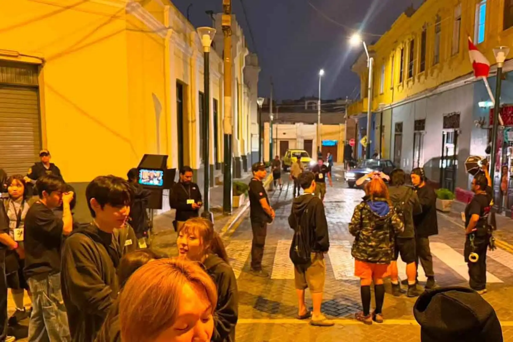 La producción audiovisual muestra calles y espacios representativos del distrito limeño, entre ellos el mercado El Capullo, el mirador Bresciani, el pasaje Génova y el puente Bajada de Baños. Foto: ANDINA/Difusión.