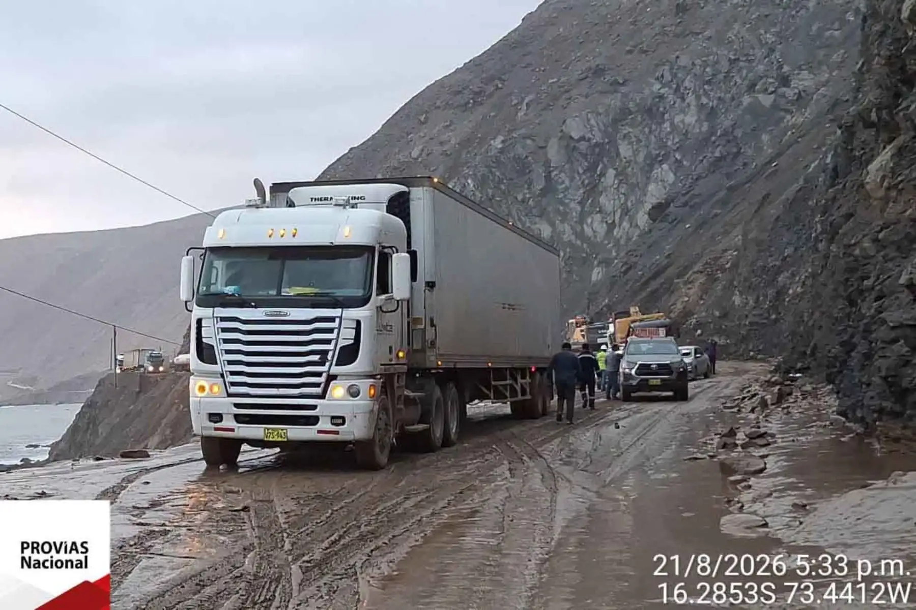 Panamericana Sur: reabren el paso de vehículos en Atico tras seis días de labores