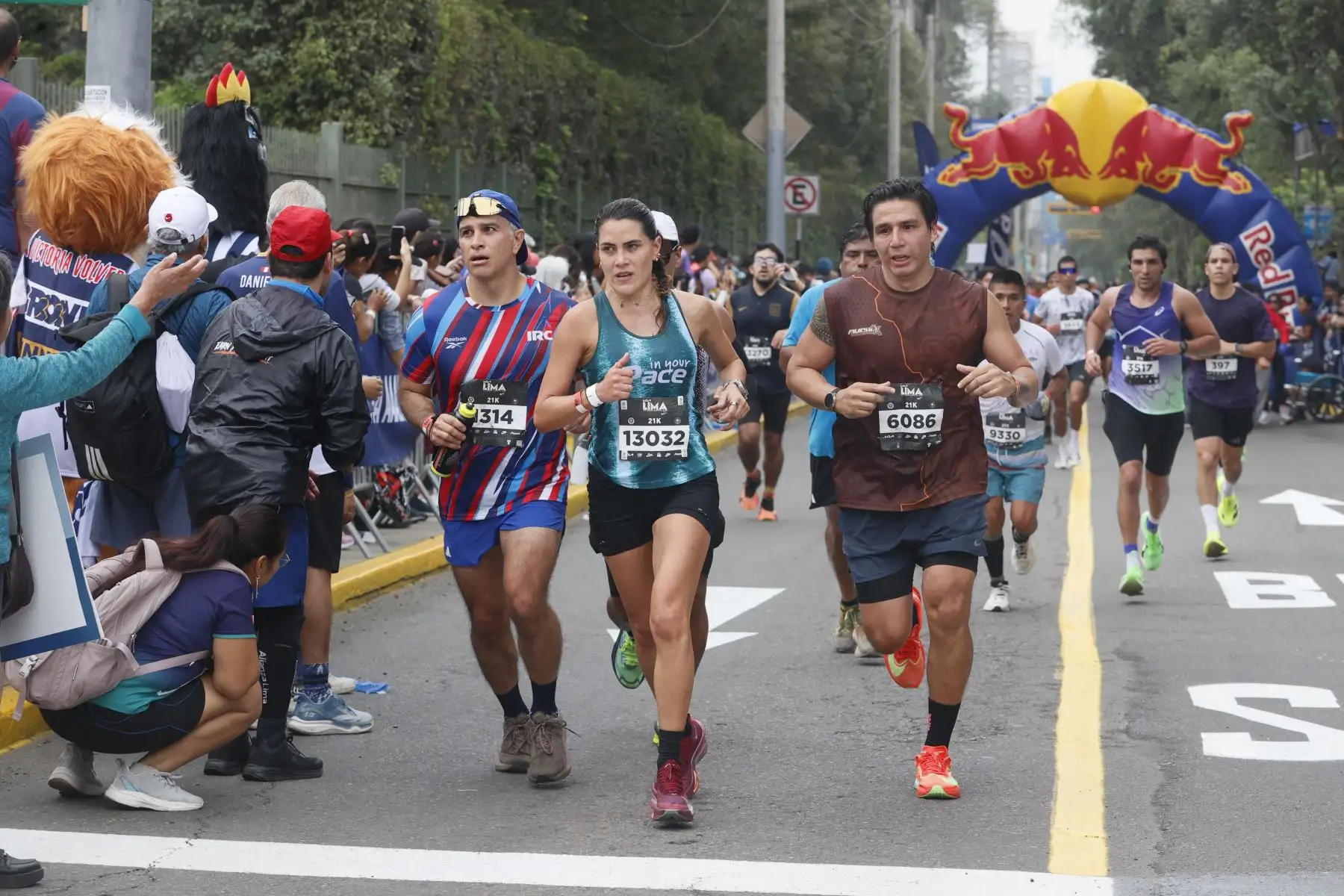 La calles del Centro Histórico de  Lima, una de las carreras más importantes del deporte, la KIA Media Maratón de Lima 21K.
Foto: ANDINA/Vidal Tarqui