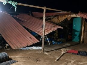 Varias viviendas perdieron sus techos debido a los vientos fuertes registrados este domingo 23 de agosto en Tacna. ANDINA/Difusión