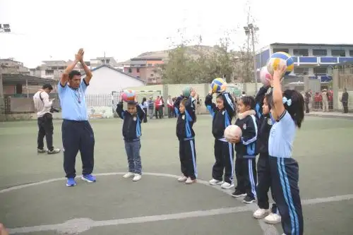 Minedu recuperará áreas deportivas ocupadas por terceros en colegios públicos. Foto: ANDINA/Difusión.