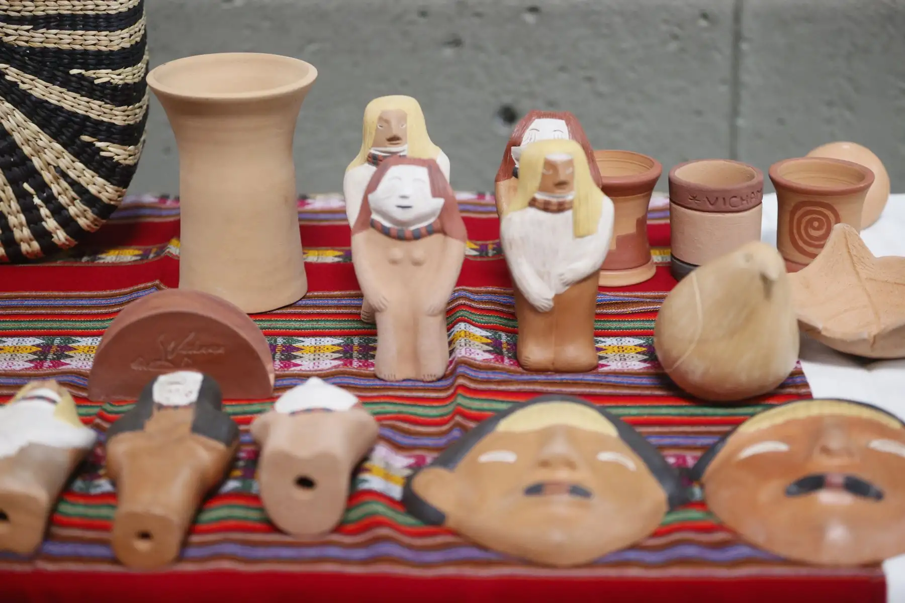 La muestra incluyó objetos arqueológicos hallados durante las excavaciones en Vichama, ciudad de la tradición cultural Caral con una antigüedad de 3800 años. Foto: ANDINA/Vidal Tarqui.